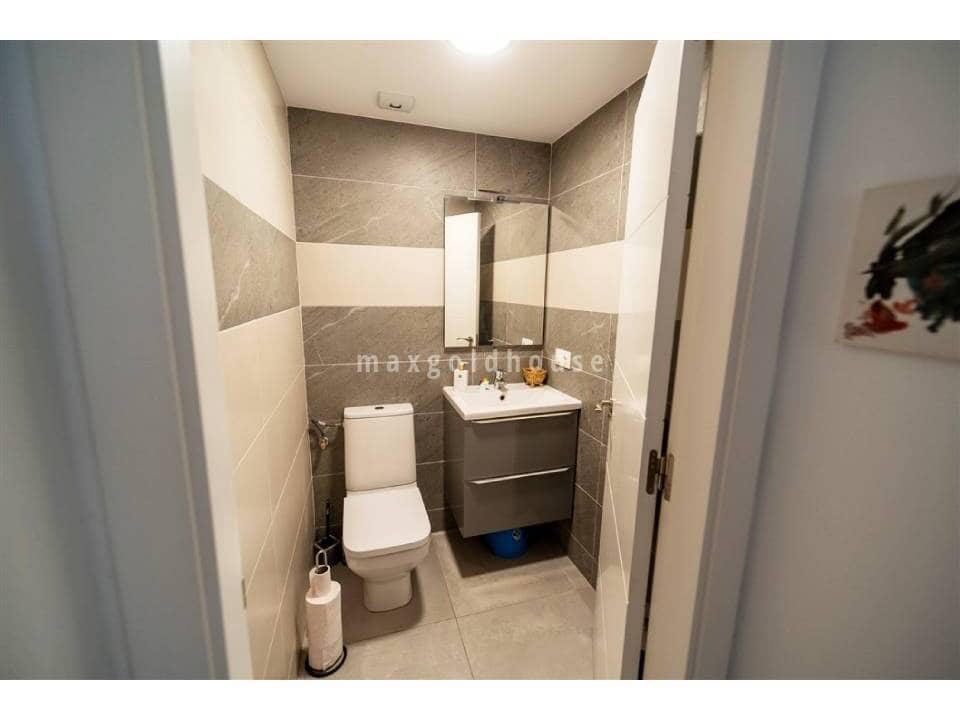 4 slaapkamer Villa te koop in La Siesta met zwembad - € 495.000 (Ref: 9524930)