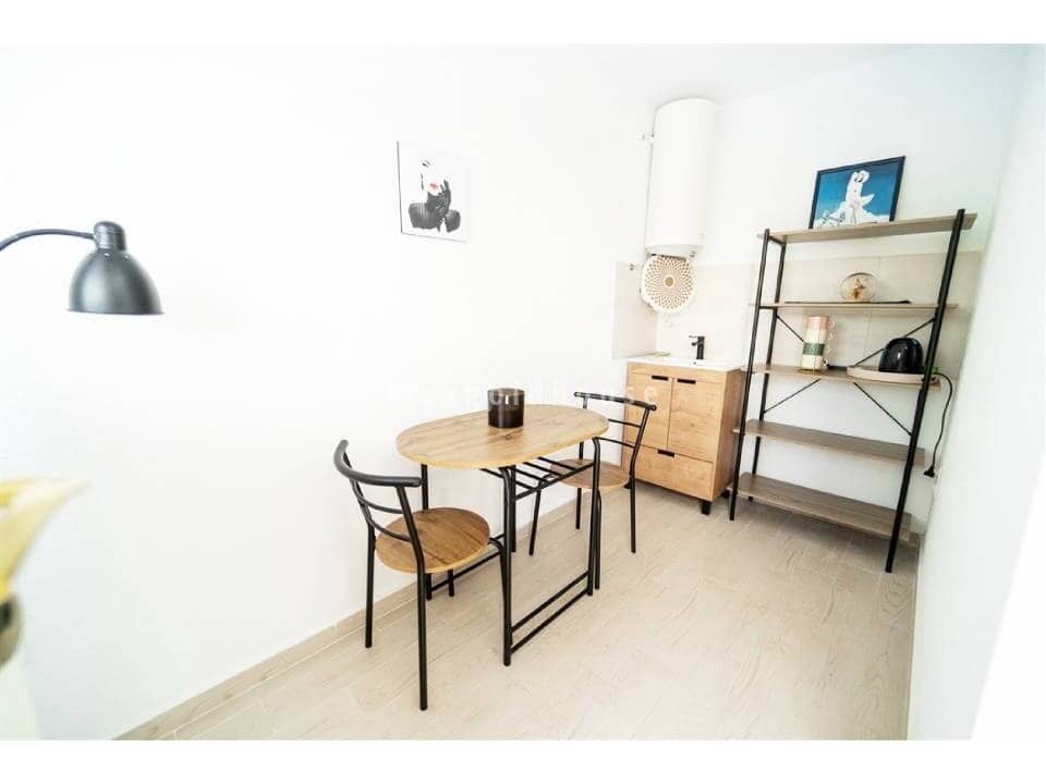 4 slaapkamer Villa te koop in La Siesta met zwembad - € 495.000 (Ref: 9524930)