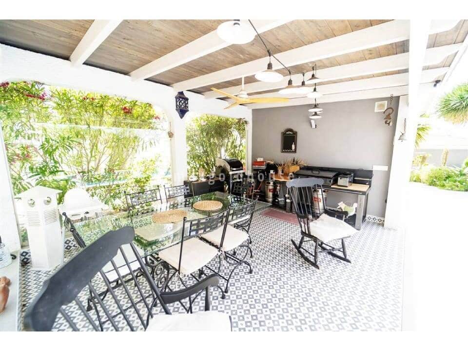 4 slaapkamer Villa te koop in La Siesta met zwembad - € 495.000 (Ref: 9524930)