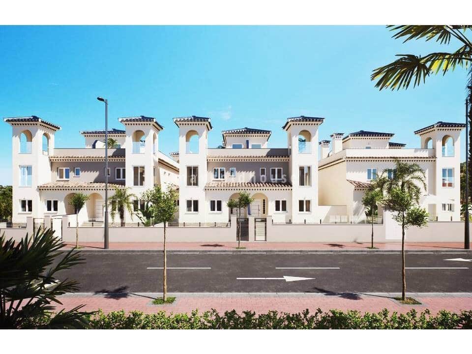 4 slaapkamer Rijtjeshuis te koop in Bigastro met zwembad - € 269.900 (Ref: 9532901)