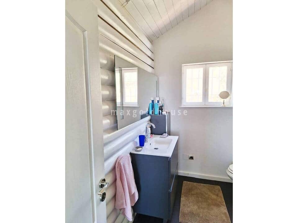 Chalet de 4 habitaciones en Cómpeta en venta con piscina - 330.000 € (Ref: 9537060)