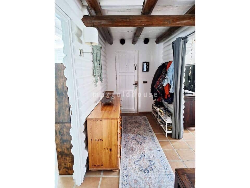 Chalet de 4 habitaciones en Cómpeta en venta con piscina - 330.000 € (Ref: 9537060)