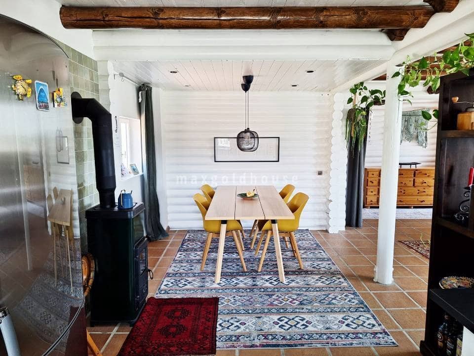 Chalet de 4 habitaciones en Cómpeta en venta con piscina - 330.000 € (Ref: 9537060)