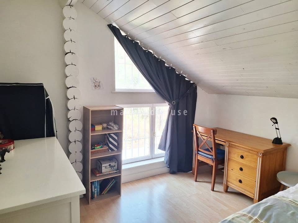 Chalet de 4 habitaciones en Cómpeta en venta con piscina - 330.000 € (Ref: 9537060)