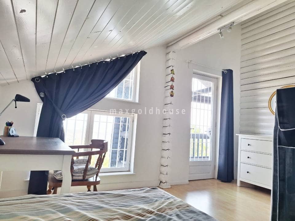 Chalet de 4 habitaciones en Cómpeta en venta con piscina - 330.000 € (Ref: 9537060)