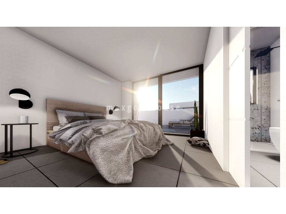 3 slaapkamer Villa te koop in Roldan met zwembad - € 379.950 (Ref: 9550297)