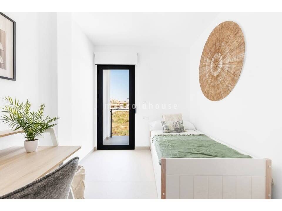 4 bedroom Townhouse for sale in Rafal with pool - € 269,000 (Ref: 9559844)