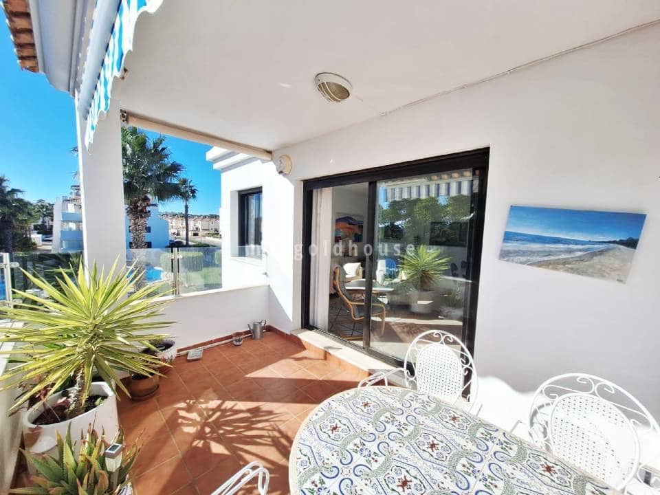 3 chambre Appartement à vendre à Villamartin avec piscine - 250 000 € (Ref: 9570219)