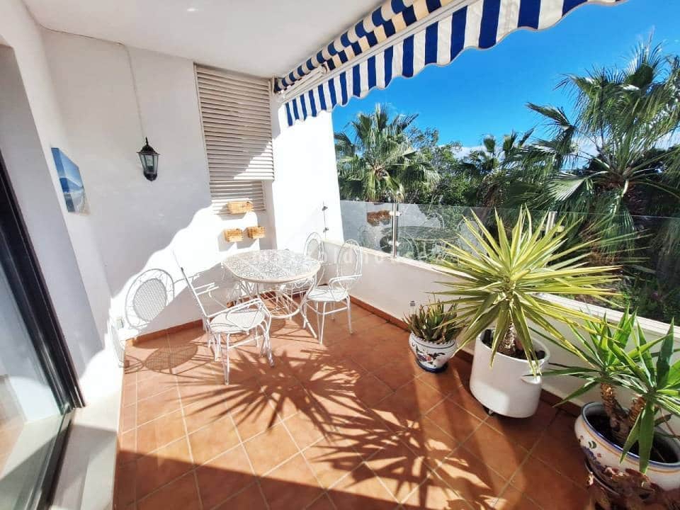 3 chambre Appartement à vendre à Villamartin avec piscine - 250 000 € (Ref: 9570219)