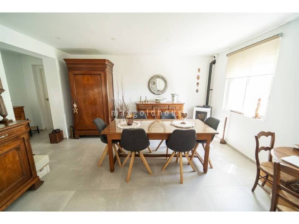 4 slaapkamer Villa te koop in La Siesta met zwembad - € 495.000 (Ref: 9578239)