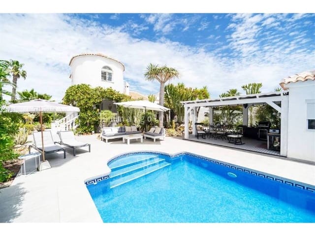 4 sypialnia Willa na sprzedaż w La Siesta, Torrevieja z basenem - 495 000 € (Ref: 9578239)