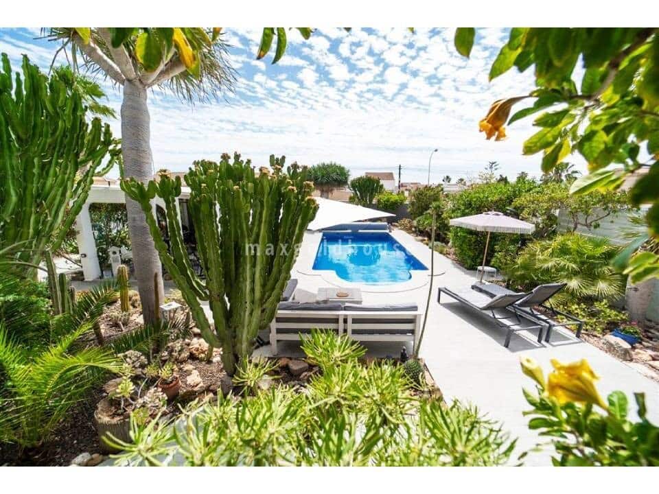 4 slaapkamer Villa te koop in La Siesta met zwembad - € 495.000 (Ref: 9578239)