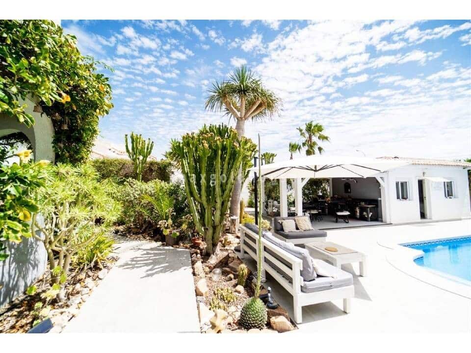 4 slaapkamer Villa te koop in La Siesta met zwembad - € 495.000 (Ref: 9578239)