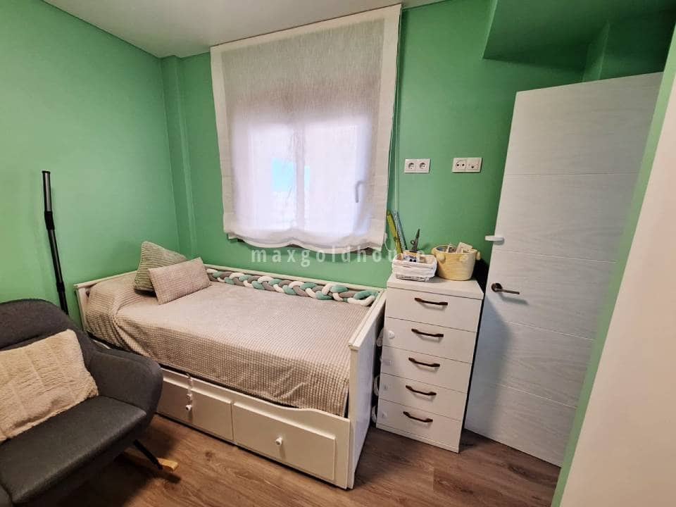 2 slaapkamer Appartement te koop in Los Dolses met zwembad - € 270.000 (Ref: 9580424)