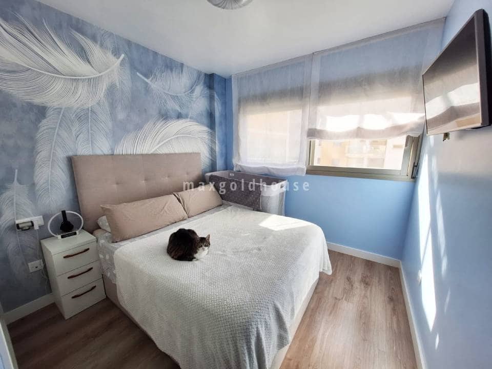 2 slaapkamer Appartement te koop in Los Dolses met zwembad - € 270.000 (Ref: 9580424)