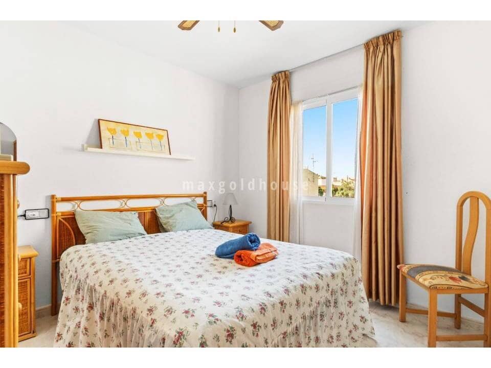 2 sypialnia Apartament na sprzedaż w El Chaparral z basenem - 140 000 € (Ref: 9581276)