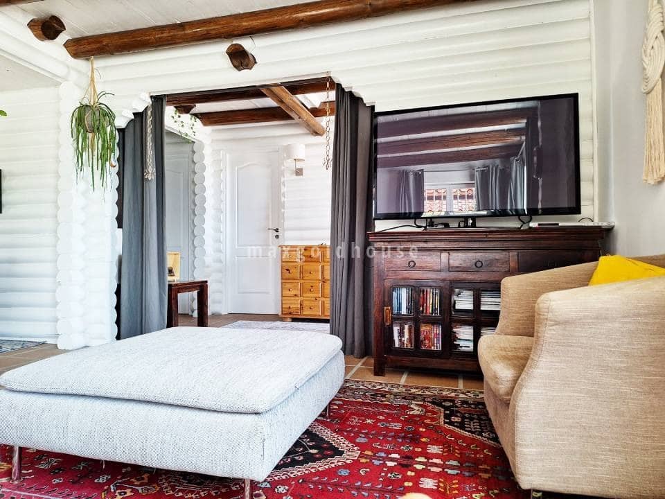 4 makuuhuone Huvila myytävänä paikassa Competa mukana uima-altaan - 330 000 € (Ref: 9585153)