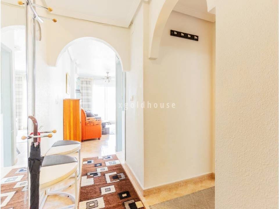 2 soverom Leilighet til salgs i Torrevieja med svømmebasseng - € 142 000 (Ref: 9591939)