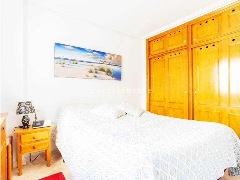 2 soverom Leilighet til salgs i Torrevieja med svømmebasseng - € 142 000 (Ref: 9591939)