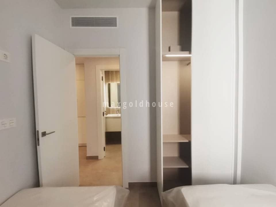 2 slaapkamer Appartement te koop in Torrevieja met zwembad - € 259.000 (Ref: 9593240)