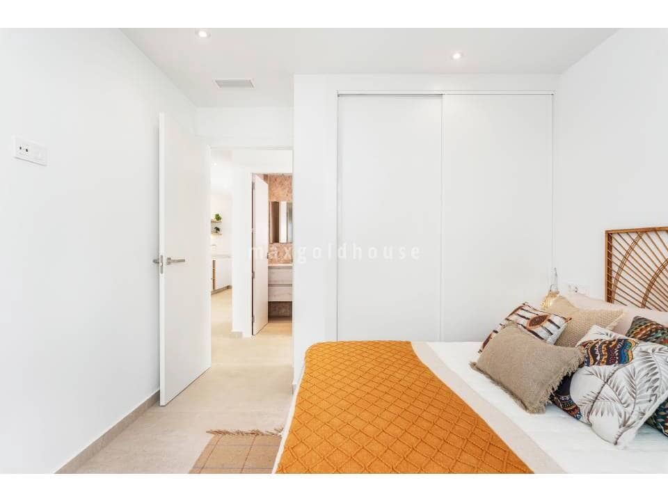 3 quarto Moradia para venda em Los Alcazares com piscina - 499 900 € (Ref: 9602388)