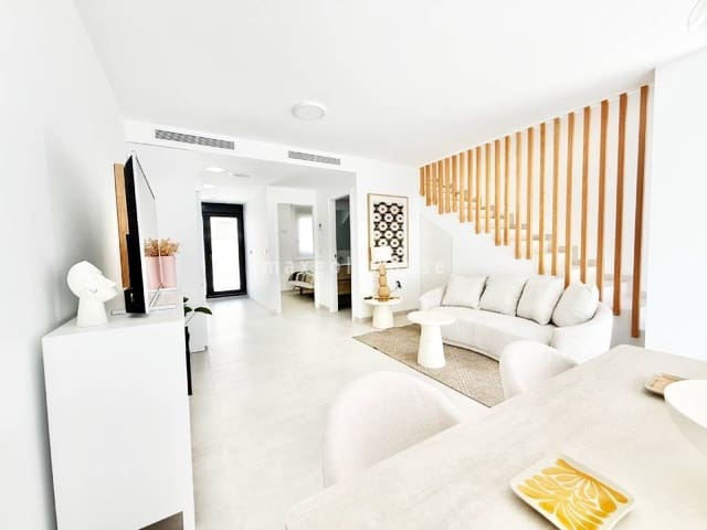 3 slaapkamer Villa te koop in Cox met zwembad - € 238.000 (Ref: 9603603)