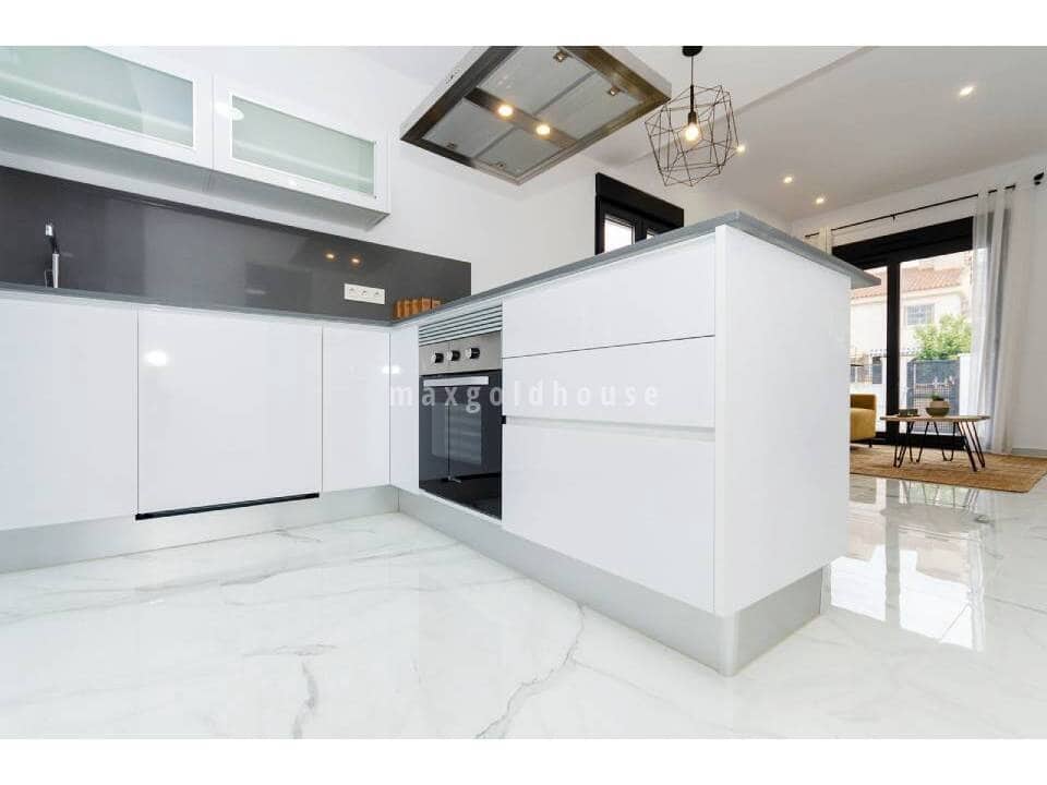 3 sovrum Villa till salu i La Torreta med pool - 424 000 € (Ref: 9606864)