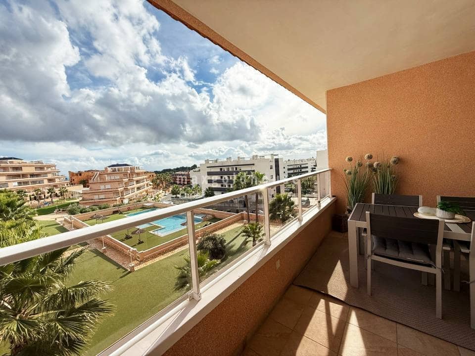 2 bedroom Apartment for sale in Villamartin with pool - € 259,000 (Ref: 9617111)