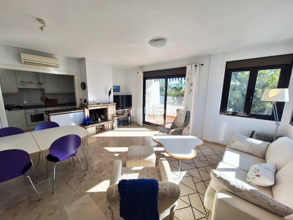 3 chambre Appartement à vendre à Villamartin avec piscine - 219 000 € (Ref: 9618697)