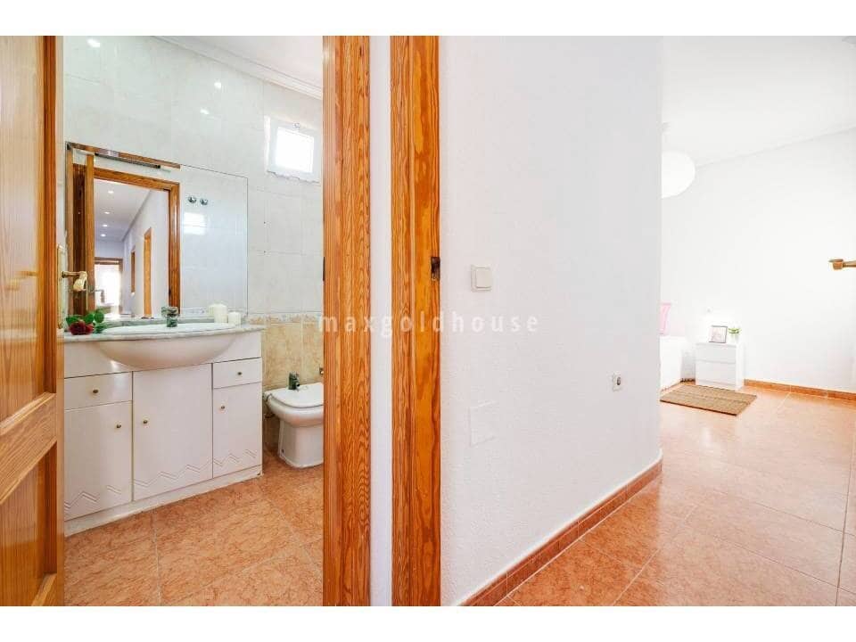 3 Zimmer Apartment zu verkaufen in Torrevieja - 199.900 € (Ref: 9620614)