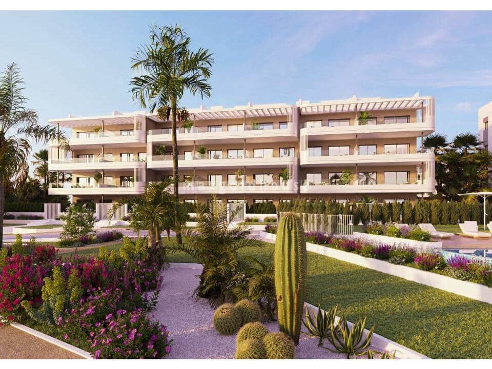 2 Zimmer Apartment zu verkaufen in Torrevieja mit Pool - 280.000 € (Ref: 9622235)