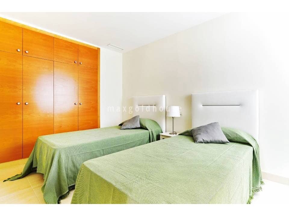 2 Zimmer Apartment zu verkaufen in San Miguel de Salinas mit Pool - 165.000 € (Ref: 9622237)