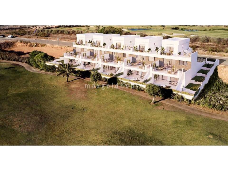 3 soveværelse Byhus til salg i Los Alcazares med swimmingpool - € 720.000 (Ref: 9624237)