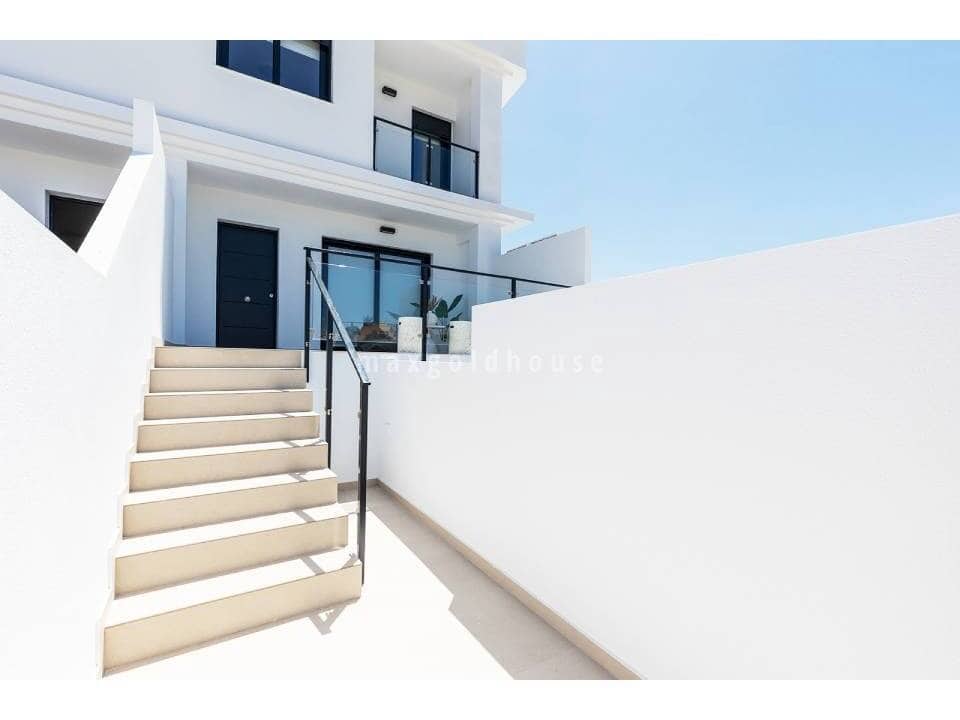 4 soverom Hus til salgs i Rafal med svømmebasseng - € 269 000 (Ref: 9624242)