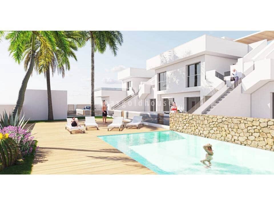 Apartamento de 2 habitaciones en Pilar de la Horadada en venta con piscina - 319.900 € (Ref: 9626918)