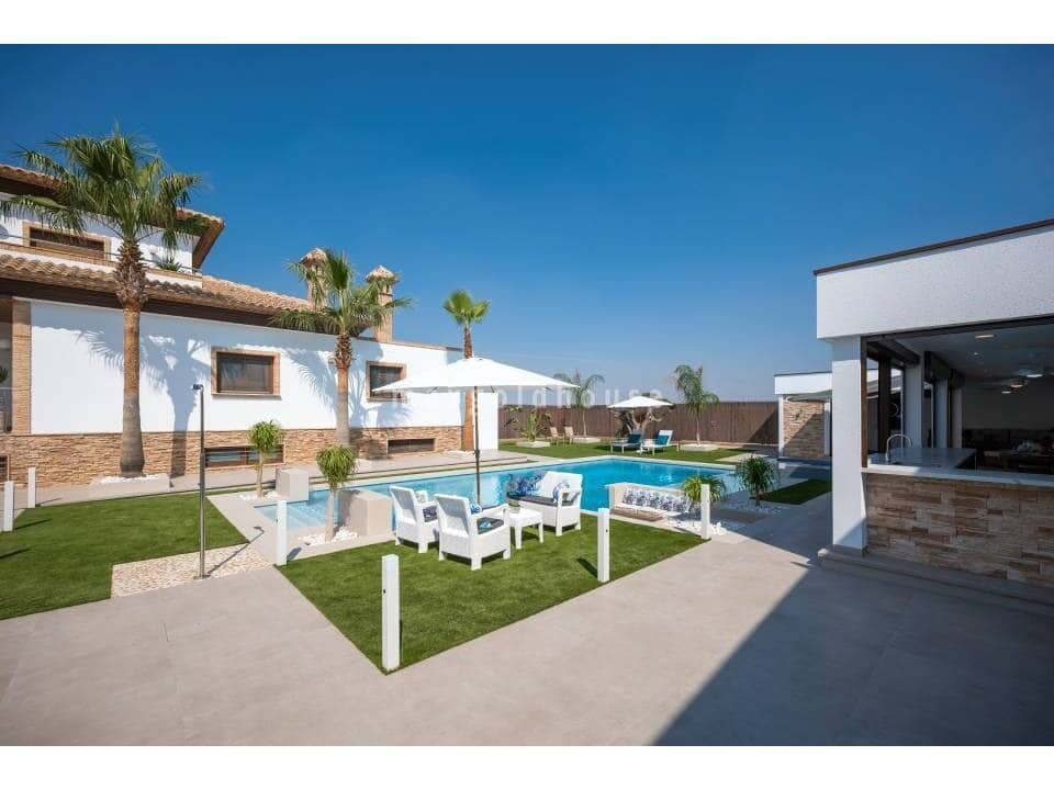 4 soveværelse Villa til salg i Avileses med swimmingpool - € 1.350.000 (Ref: 9639842)