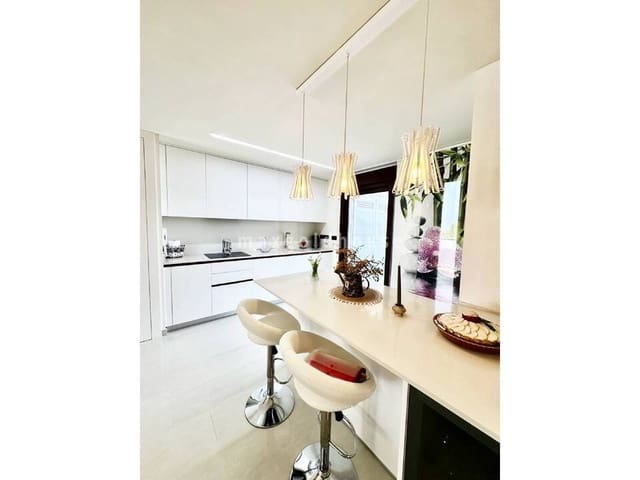 2 Zimmer Apartment zu verkaufen in Los Balcones mit Pool - 299.000 € (Ref: 9639849)