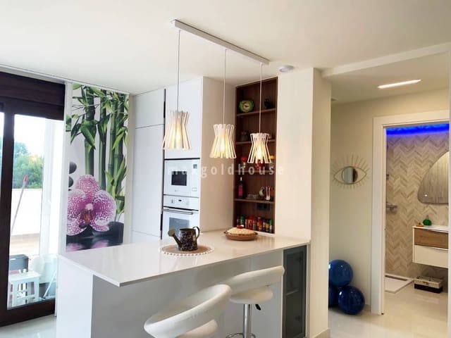 2 Zimmer Apartment zu verkaufen in Los Balcones mit Pool - 299.000 € (Ref: 9639849)