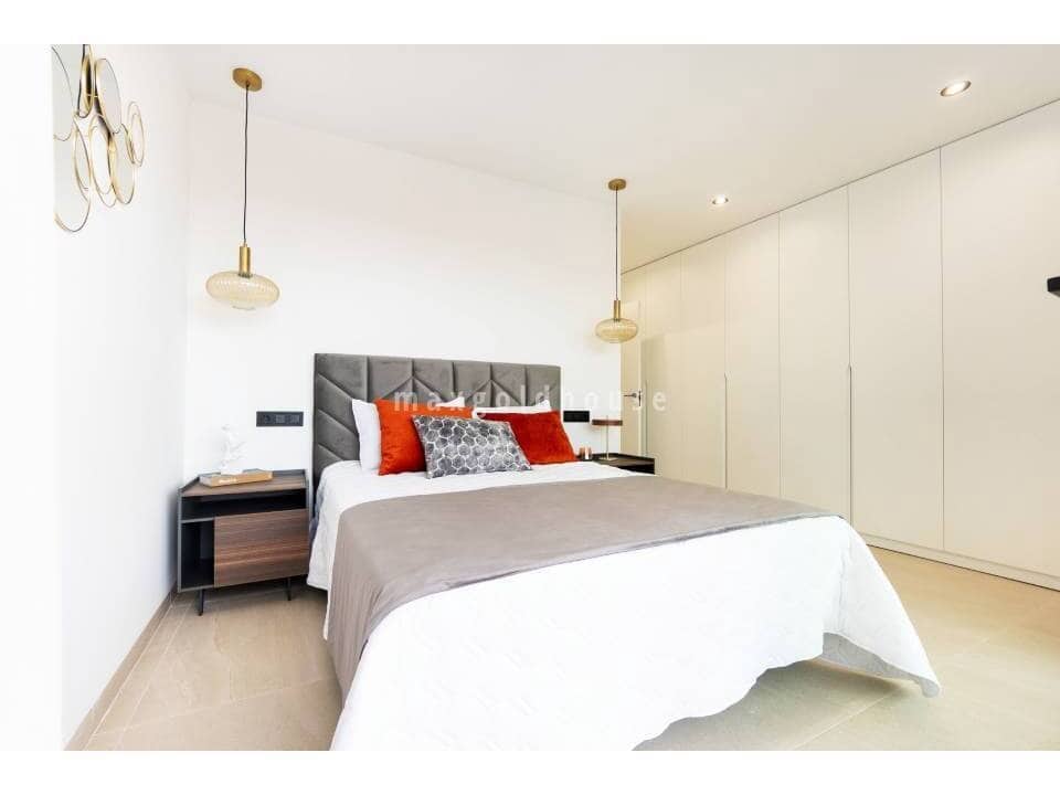 4 sovrum Villa till salu i San Pedro del Pinatar med pool - 499 000 € (Ref: 9643498)