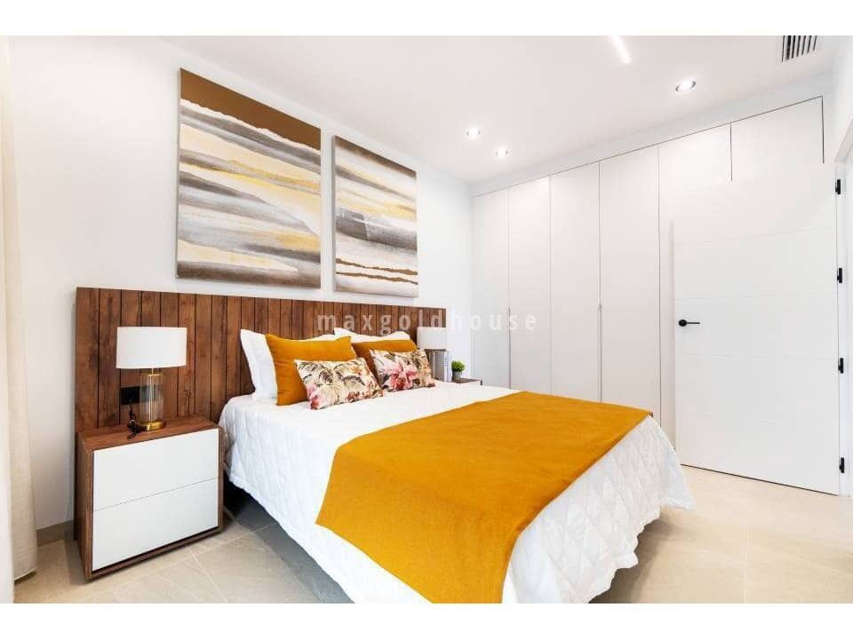 4 sovrum Villa till salu i San Pedro del Pinatar med pool - 499 000 € (Ref: 9643498)