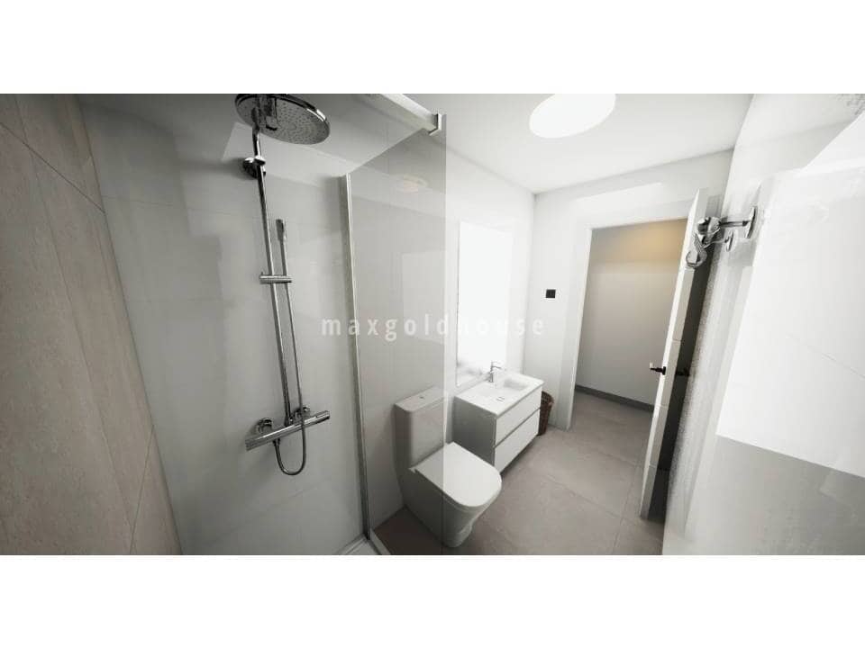 Chalet de 3 habitaciones en Los Alcázares en venta con piscina - 419.900 € (Ref: 9643503)