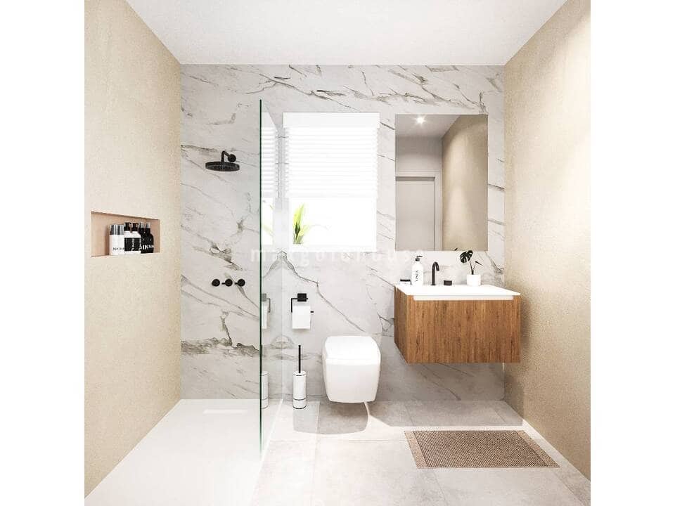 Chalet de 3 habitaciones en Los Alcázares en venta con piscina - 392.000 € (Ref: 9643511)