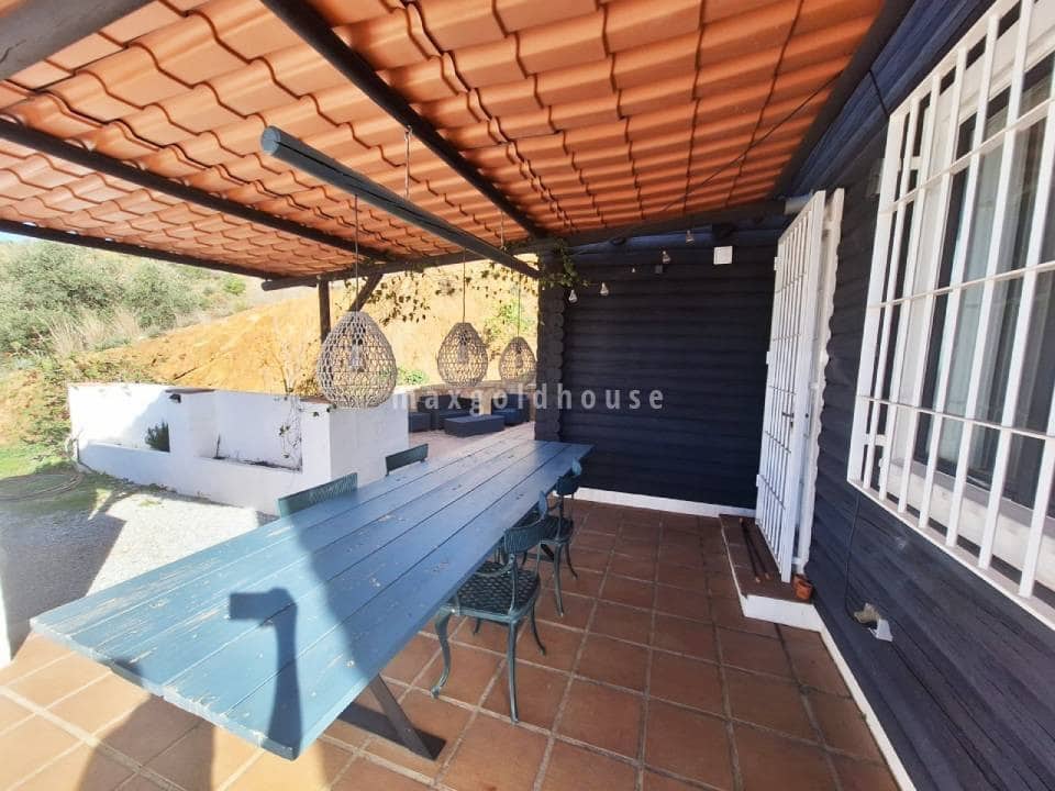 4 slaapkamer Villa te koop in Competa met zwembad - € 330.000 (Ref: 9646392)