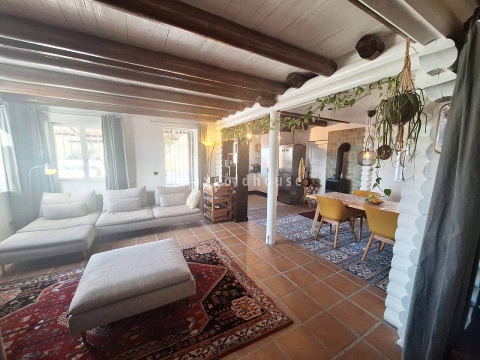 4 slaapkamer Villa te koop in Competa met zwembad - € 330.000 (Ref: 9646392)