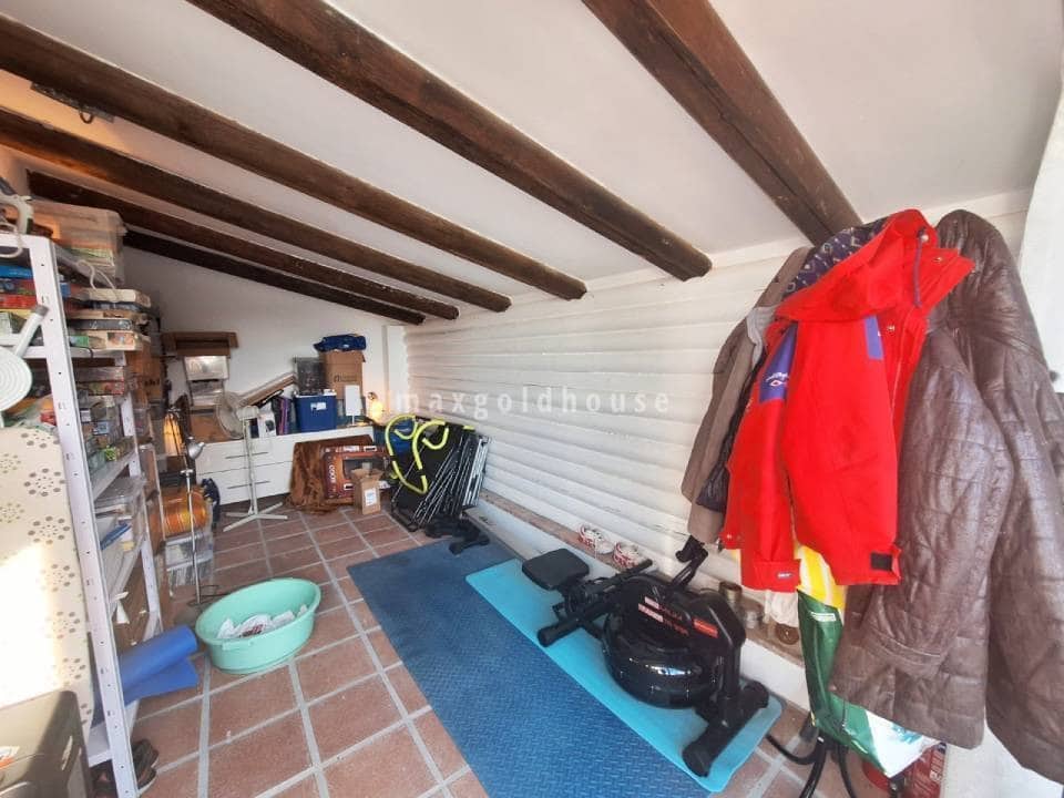 4 slaapkamer Villa te koop in Competa met zwembad - € 330.000 (Ref: 9646392)