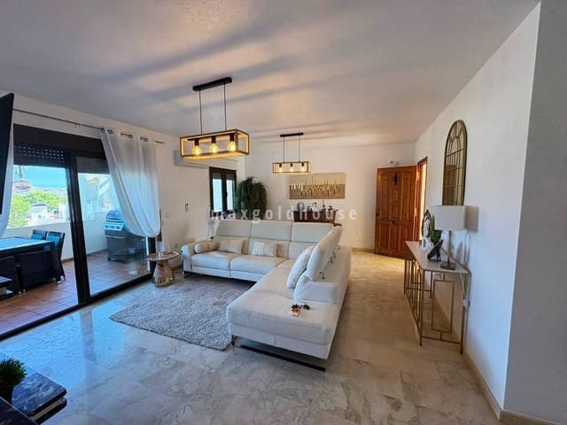 Apartamento de 3 habitaciones en Las Ramblas Golf, Orihuela en venta con piscina - 274.950 € (Ref: 9650460)