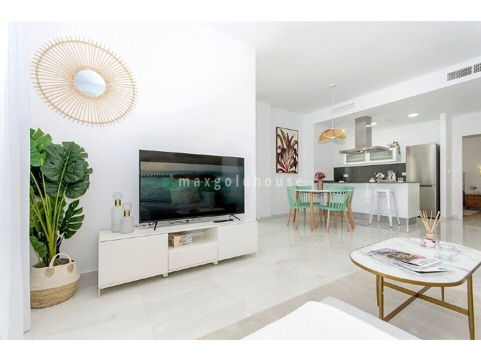 3 soveværelse Villa til salg i Los Montesinos med swimmingpool - € 395.000 (Ref: 9650853)