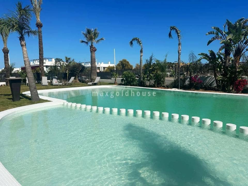 Apartamento de 2 habitaciones en Mar de Cristal en venta con piscina - 270.000 € (Ref: 9663285)
