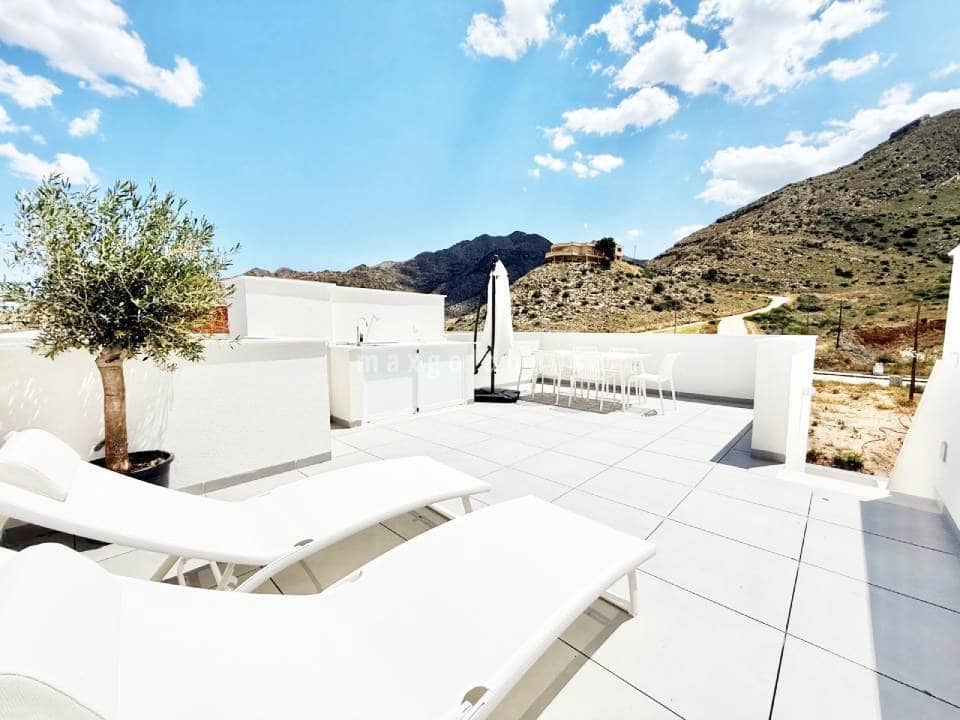 Chalet de 3 habitaciones en Cox en venta con piscina - 238.000 € (Ref: 9665541)