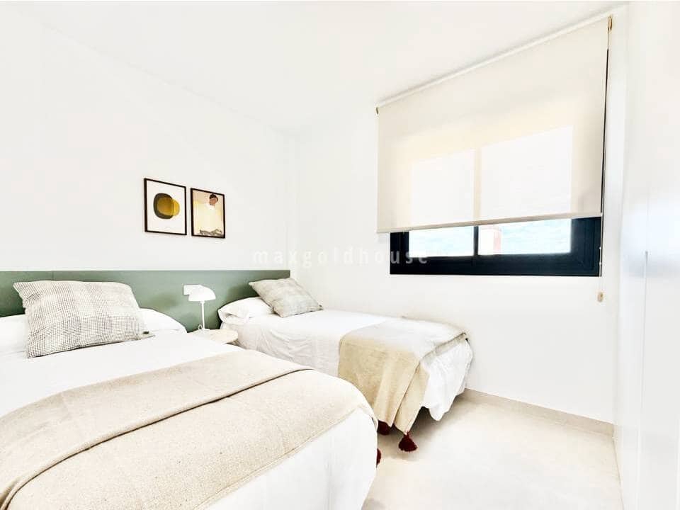 Chalet de 2 habitaciones en Cox en venta con piscina - 223.000 € (Ref: 9665542)